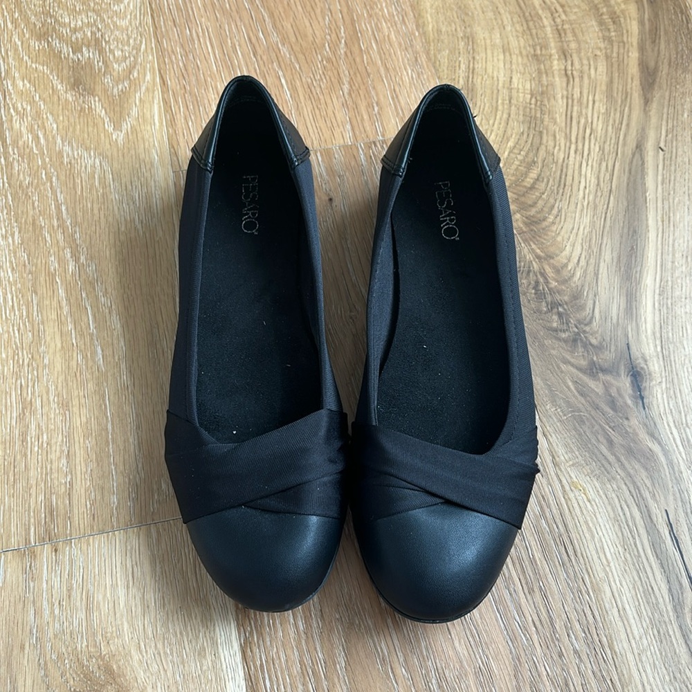 Pesaro Black Flats